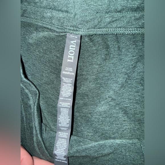 Vuori The Rise The Shine Jogger NWOT - Picture 2 of 4